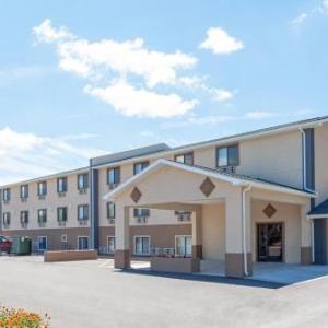 Terry S. Galanis Family Arena Hotels - Super 8 by Wyndham Bath Hammondsport Area