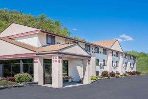 Super 8 by Wyndham Mankato, Mankato