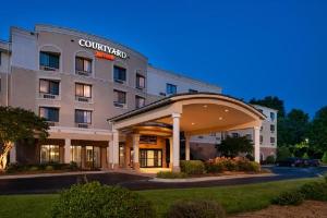 Courtyard High Point, High Point