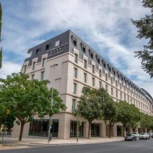 Hotel Giralda Center