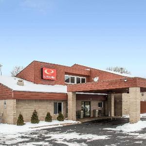 Econo Lodge River Falls