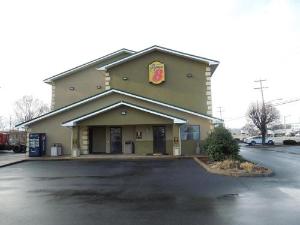 Super 8 by Wyndham Harrisonburg, Harrisonburg