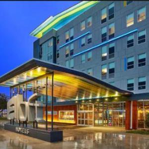 Hotels near Buck's Backyard - Aloft Austin Southwest