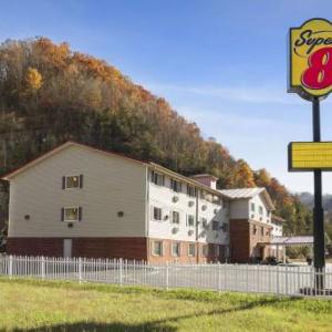 Super 8 by Wyndham Prestonsburg