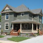 Hotels near Migration Hall - Lil' Heart & Soul Boutique Inn