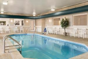 Country Inn & Suites by Radisson, Indianapolis Airport South, IN, Indianapolis