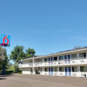 Motel 6-Bismarck ND