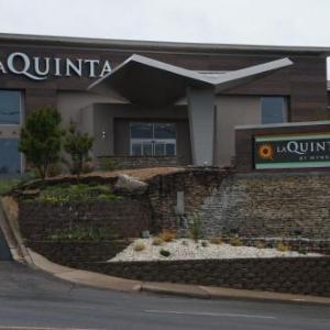 Black Oak Mountain Amphitheater Hotels - La Quinta Inn & Suites by Wyndham Branson