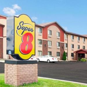 Super 8 by Wyndham Romeoville Bolingbrook