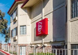 Red Roof Inn & Suites Vallejo, Vallejo