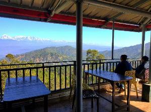 Hotel Trishul Regency, Kausani