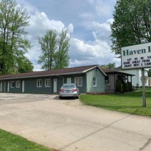 Bishop Schmitt Field Wheeling Hotels - HAVEN INN