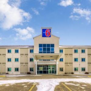 Motel 6-Estevan SK