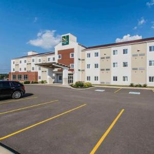 Hotels near Molson Canadian Centre at Casino New Brunswick - Quality Inn Moncton