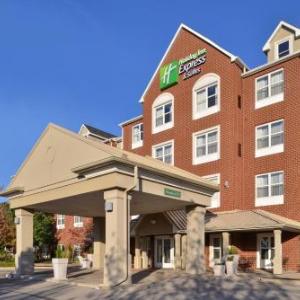 CarShield Field Hotels - Holiday Inn Express Hotel & Suites St. Louis West-O'Fallon