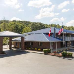 Hotels near Renfro Valley Entertainment Center - Days Inn by Wyndham Renfro Valley Mount Vernon