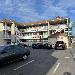 Hotels near Uncle Vinnie's Comedy Club - Sea Palace Motel