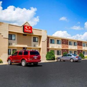 Econo Lodge Inn & Suites Newton