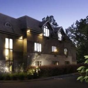 Hotels near Collège Lionel-Groulx - Spa & Hôtel Le Finlandais