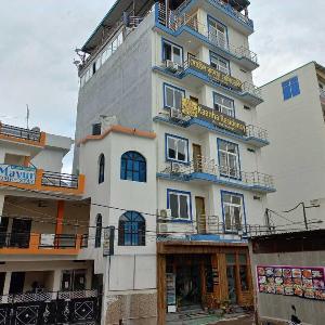 Hotel Kaanha Residency