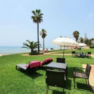 Sea Front Beach House Macarena D