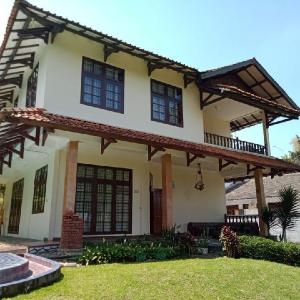 Villa latifah