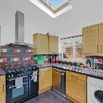 Heathrow Living St Annes Service House 5 bedrooms London