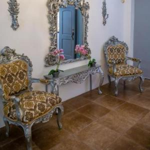 Royal Rooms