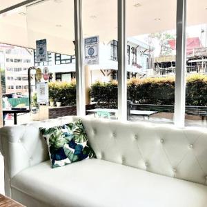 Tourist spots  4F 2BR  walking distance2 Burnham