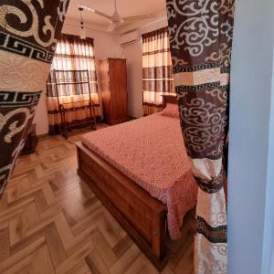 Grand Station Residence (Rose)