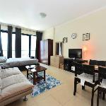 DB - Furnished Studio in JLT - metro 