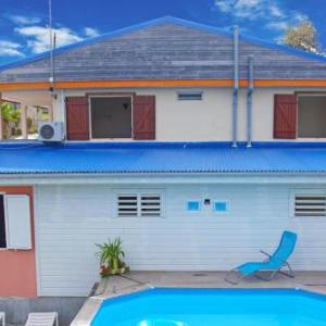 Appartement charmant au Moule avec piscine partagée 40m²a