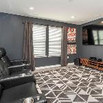 GRH479285 - Windsor Island - 5 Bed 5 Baths House