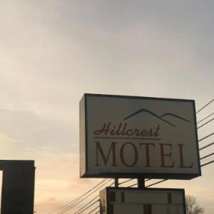 Hillcrest Motel by Oyo Aurora near Lawrenceburg