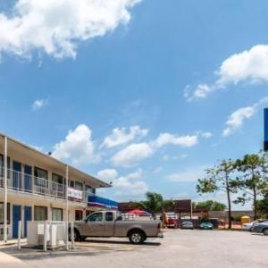 Motel 6 Victoria Tx