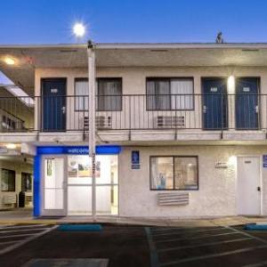 Motel 6 Bakersfield South