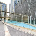 Dlx 21st Flr 3BR Pool Gym Near Mall by Belvilla Dubai