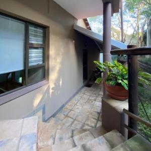 Comfortable Spacious Garden Cottage