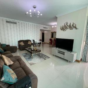 STUNNING APARTMENT 3 MASTER BEDROOMS IN CORNICHE