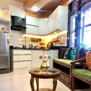 Jakhoo Nest - Tiny House
