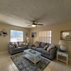 Beachy Sarasota Duplex