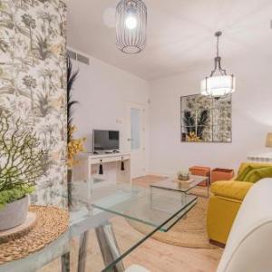 - Apartamento con patio interior - QH Plaza de la Trinidad