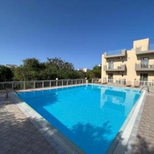 Acropolis Apartments