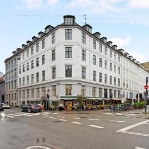 Square - Spacious 6-Bdr Apt Near Nyhavn