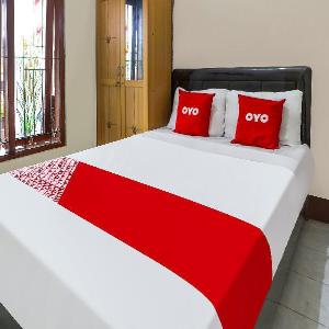 OYO 91137 Griya Cipu Syariah Guest House