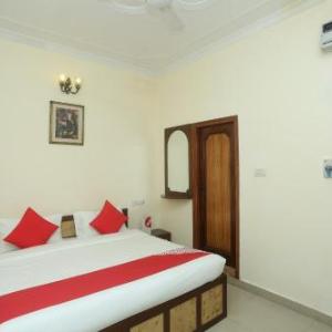 OYO Flagship Hotel Basera