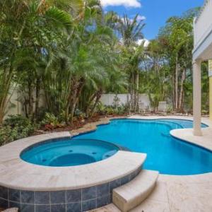 Absolute Paradise - 2114 Avenue A