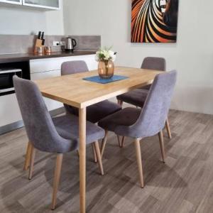 Waverley apartment D-one bedroom wifi available