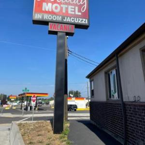 Holiday Motel