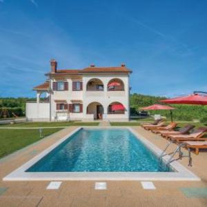 Holiday home Motovun 52 with Outdoor Swimmingpool